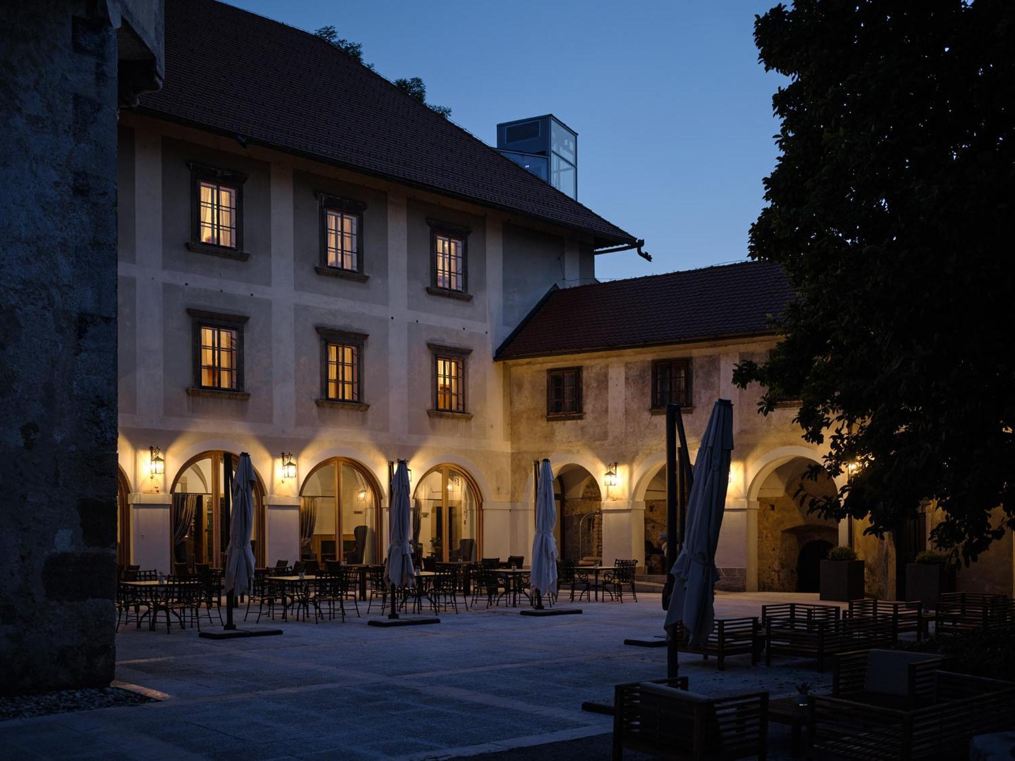 Hotel Grad Otocec - Relais Chateaux Kültér fotó